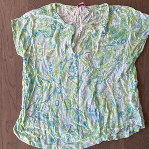Lilly Pulitzer V-neck 100% linen T-shirt